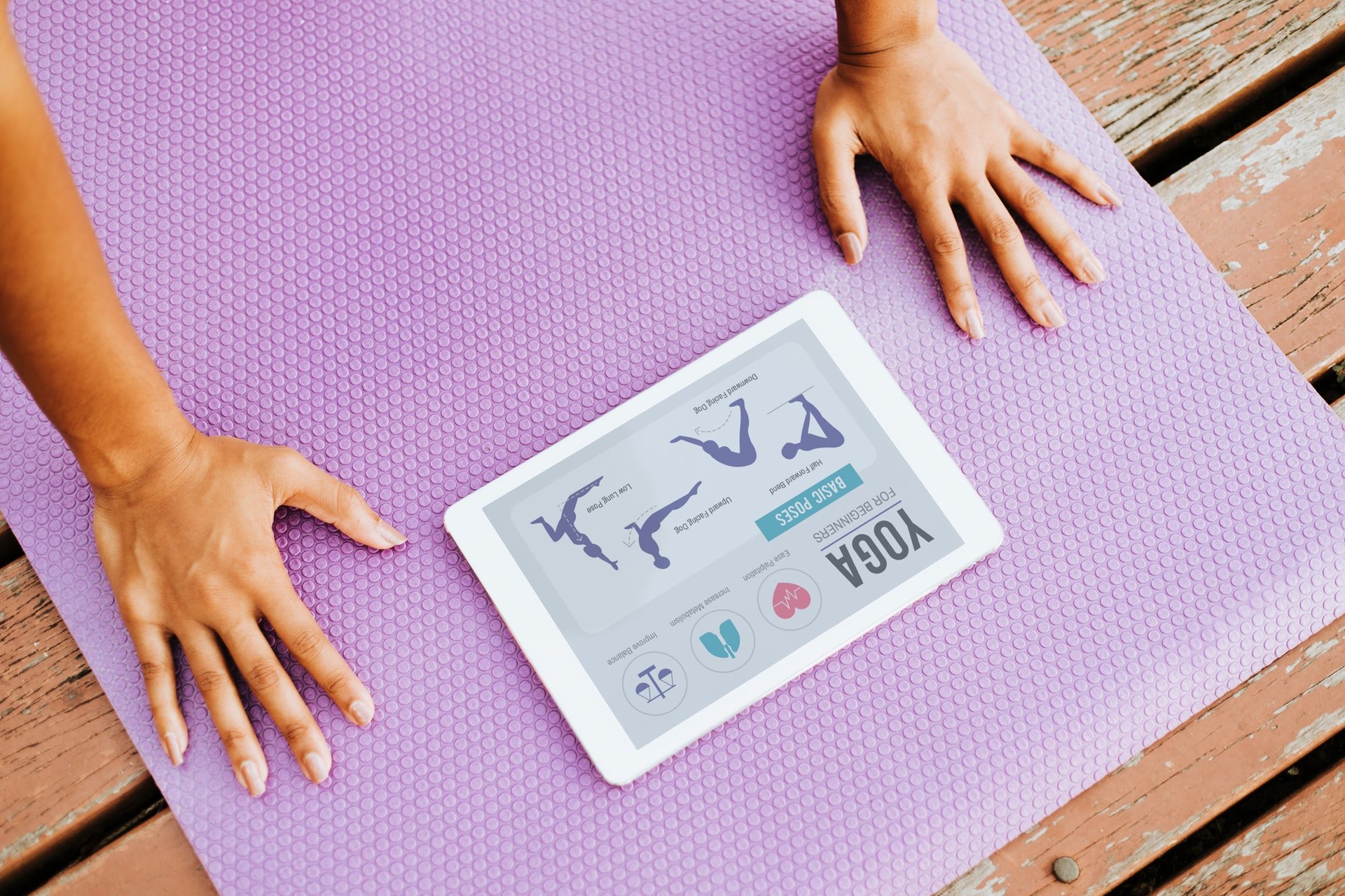 acro-yoga-close-up-colors-1898286